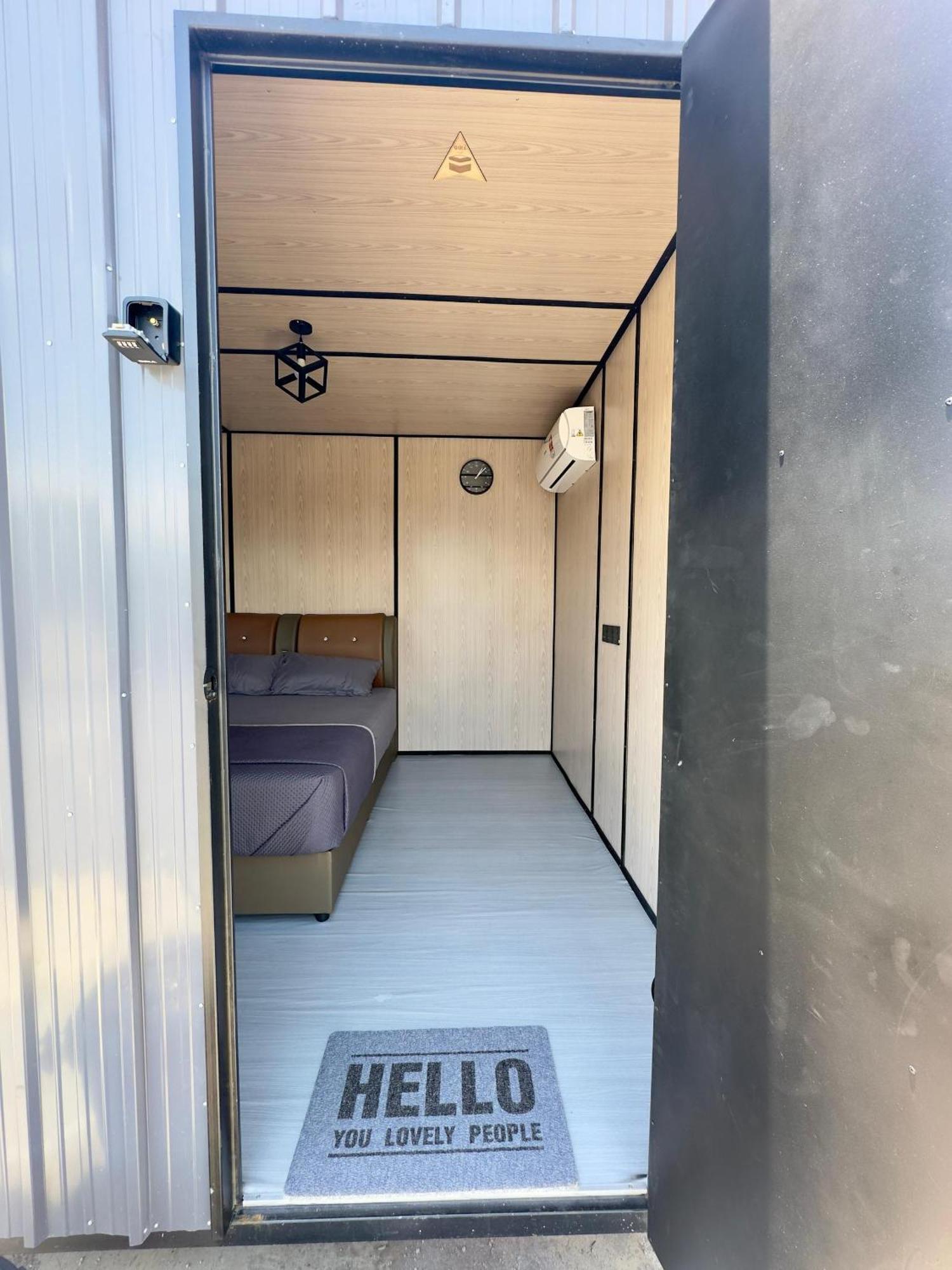 Padang Besar Gray Cabin Exterior photo